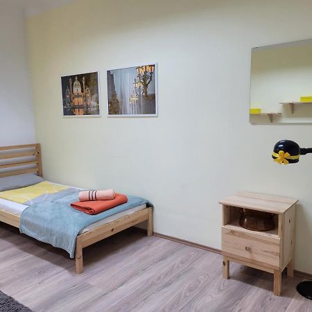 Budget Studio Near Prater Wien Exteriör bild