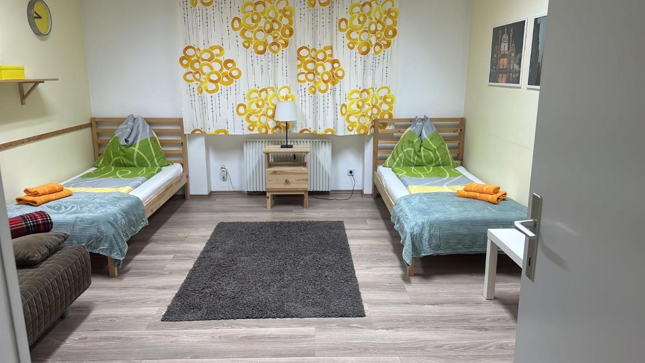Budget Studio Near Prater Wien Exteriör bild