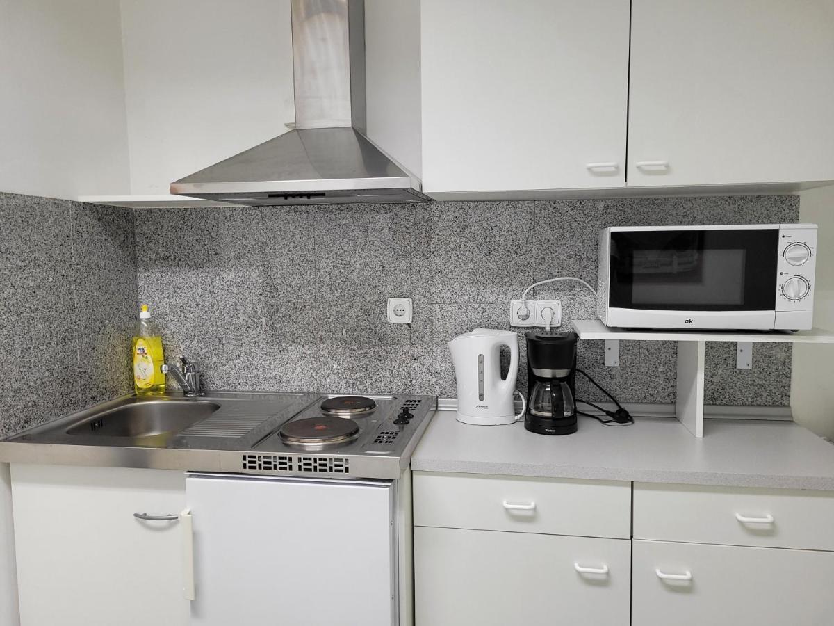 Budget Studio Near Prater Wien Exteriör bild