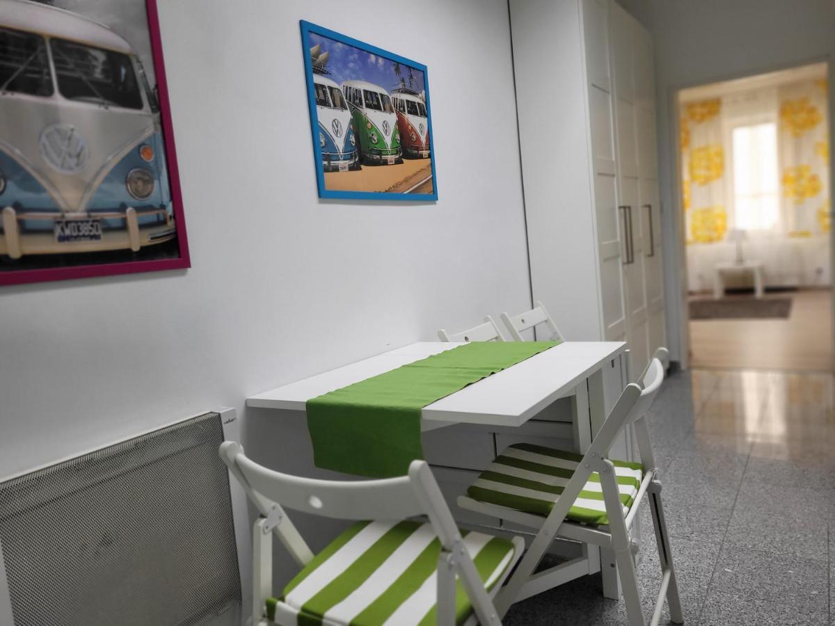 Budget Studio Near Prater Wien Exteriör bild